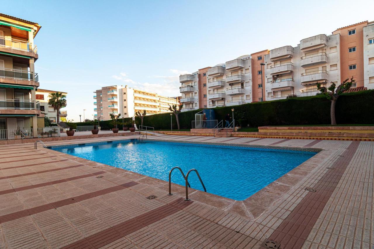 Near Beaches Large Private Patio, Aircon & Community Pool Комарруга Екстер'єр фото