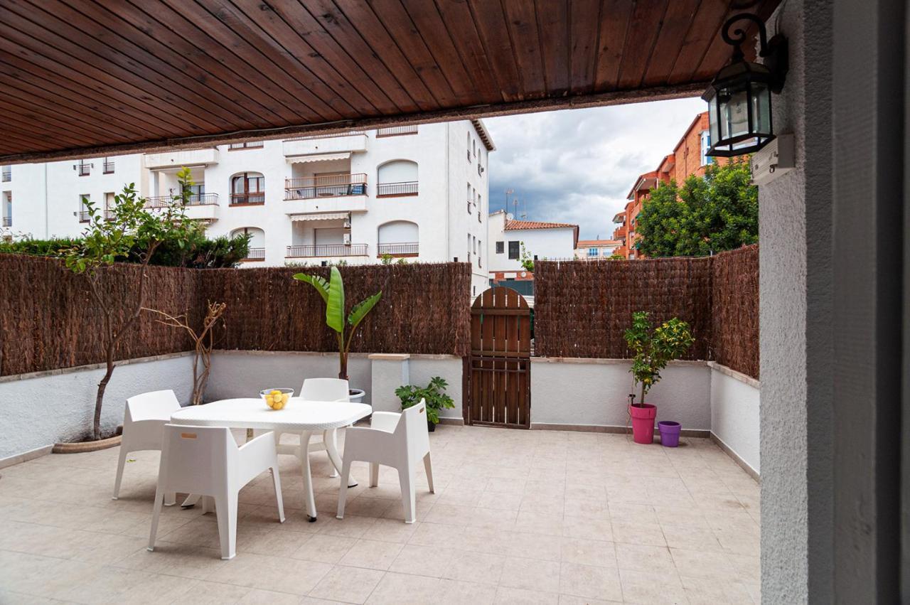Near Beaches Large Private Patio, Aircon & Community Pool Комарруга Екстер'єр фото